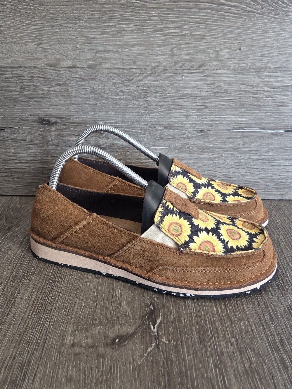 Ariat Women's Field Of Sun Cruiser Shoes - Moc Toe - 8.5B